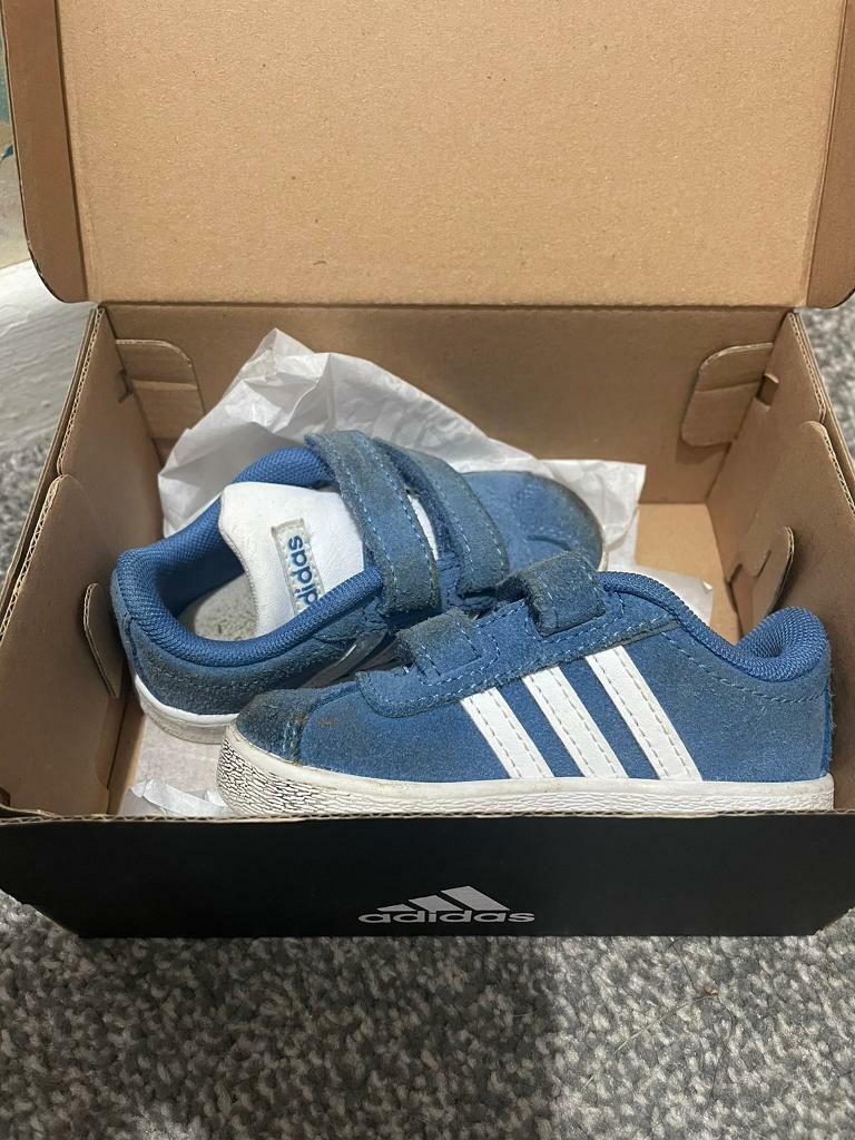 infant size 4 adidas trainers